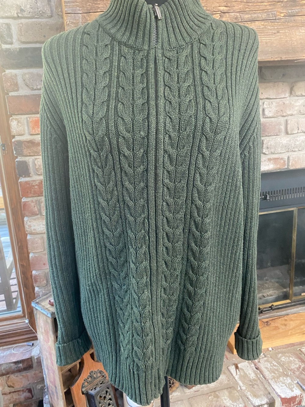 Lands’End zip front cardigan size L dark Green
